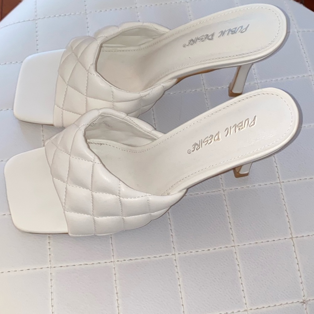 BOSSY WHITE PU QUILTED HEELED MULES